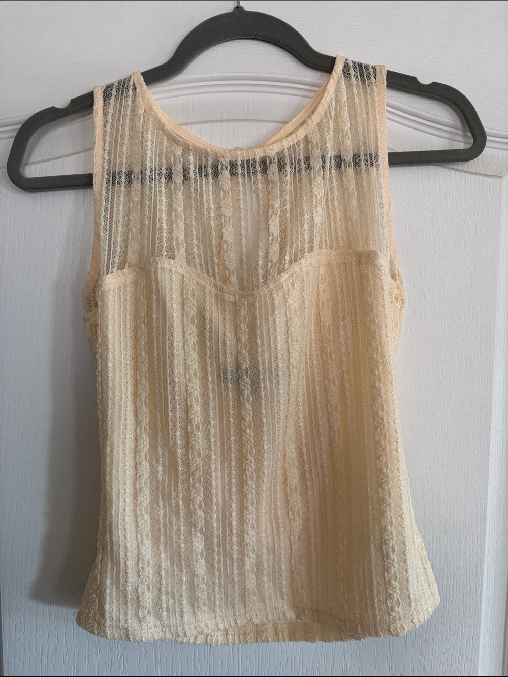 NWOT Lulus Sheer Lace Sleeveless Cream Tank Top size Small